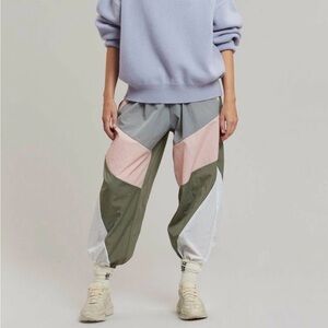 The Frankie Shop Kahlo Joggers 🩷🤍